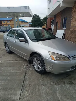 Honda Accord 2005 Silver