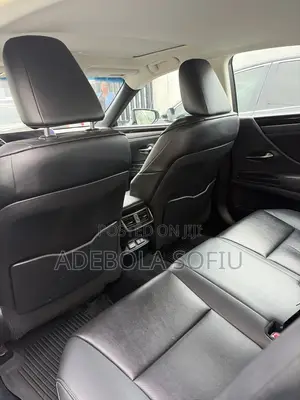 Lexus ES 250 Luxury 2021 Black
