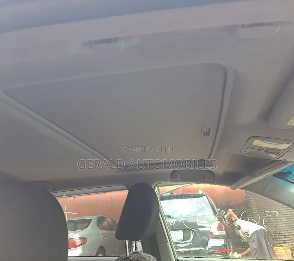 Toyota RAV4 2011 Silver
