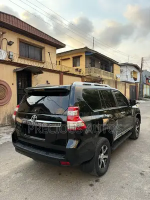 Toyota Land Cruiser 2016 Black