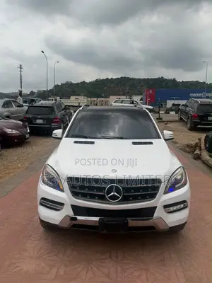 Mercedes-Benz M Class ML350 4MATIC 4dr SUV AWD (3.5L 6cyl 7A) 2014