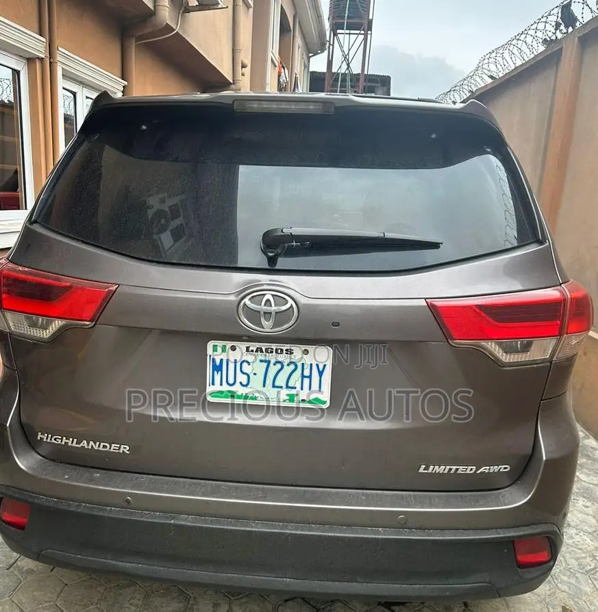 Toyota Highlander 2015 Gray