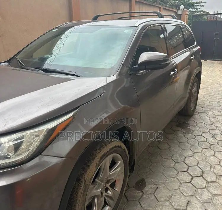 Toyota Highlander 2015 Gray