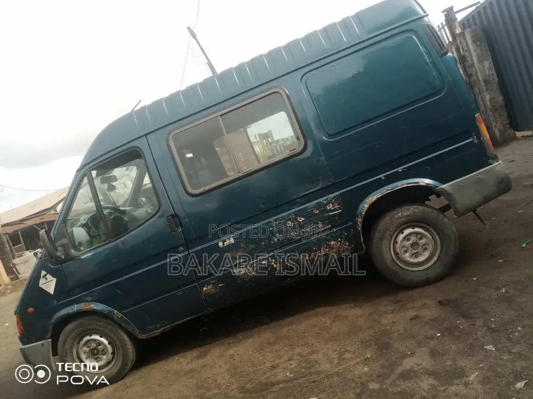 Ford Transit 2002 Green