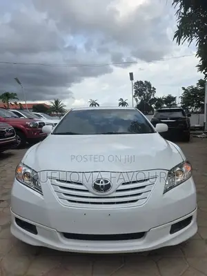 Toyota Camry SE 4dr Sedan (2.4L 4cyl 5A) 2009 White