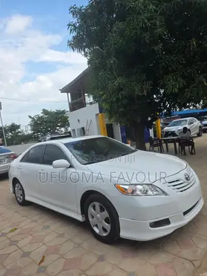 Toyota Camry SE 4dr Sedan (2.4L 4cyl 5A) 2009 White