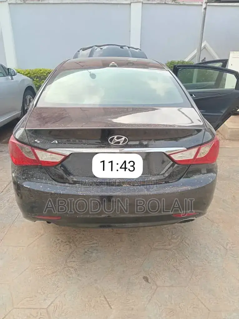 Hyundai Sonata 2013 Black