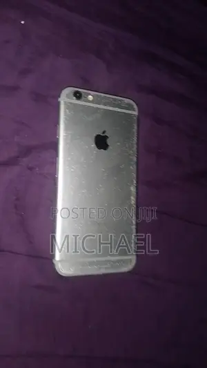 Apple iPhone 6s 16 GB White