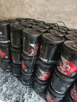 Acee Paint, for Screeding