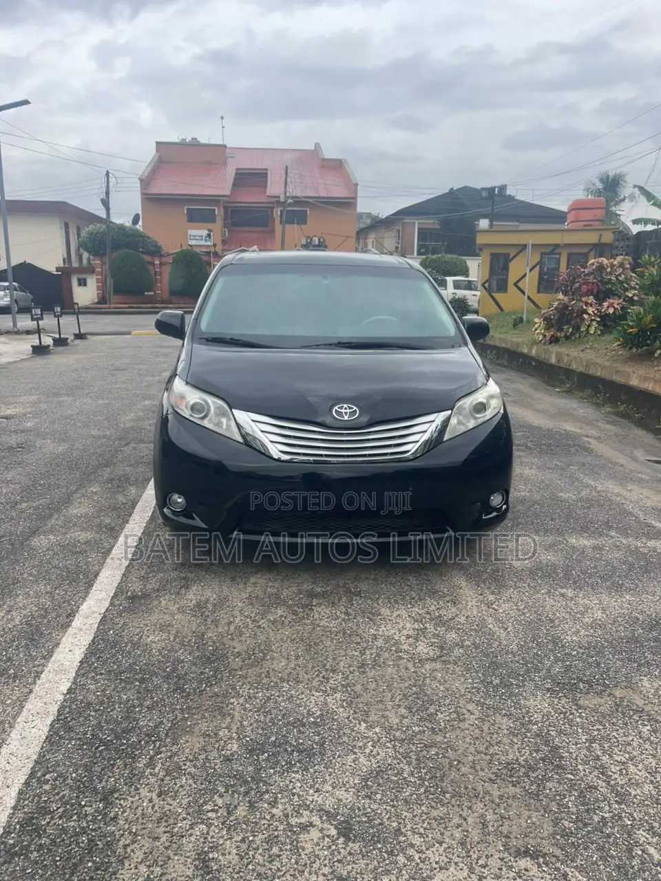 Toyota Sienna Limited 7 Passenger 2011 Black