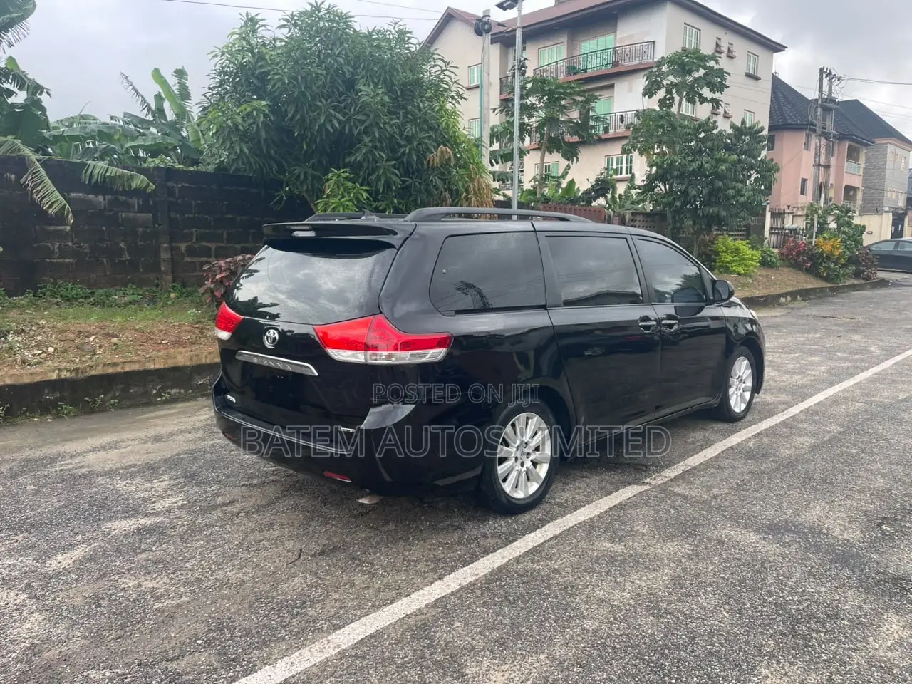 Toyota Sienna Limited 7 Passenger 2011 Black