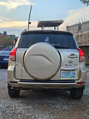 Toyota RAV4 2008 Gold