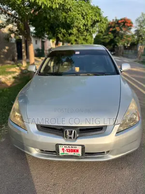 Honda Accord 2004 Silver