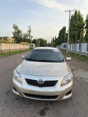 Toyota Corolla 2010 Gold