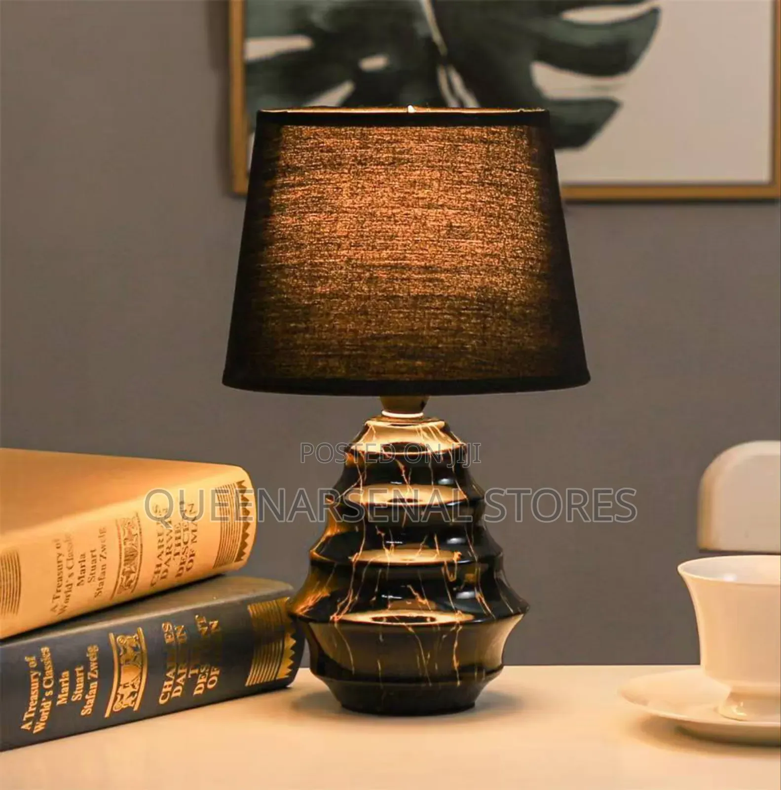 Black Table Lamp With Bulb