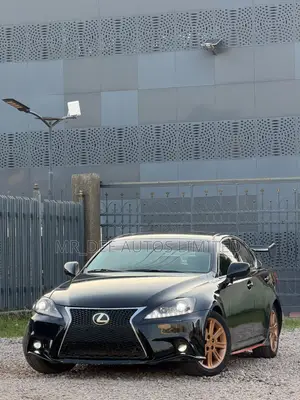 Lexus IS 2015 Black