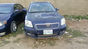 Toyota Avensis 2005 Blue