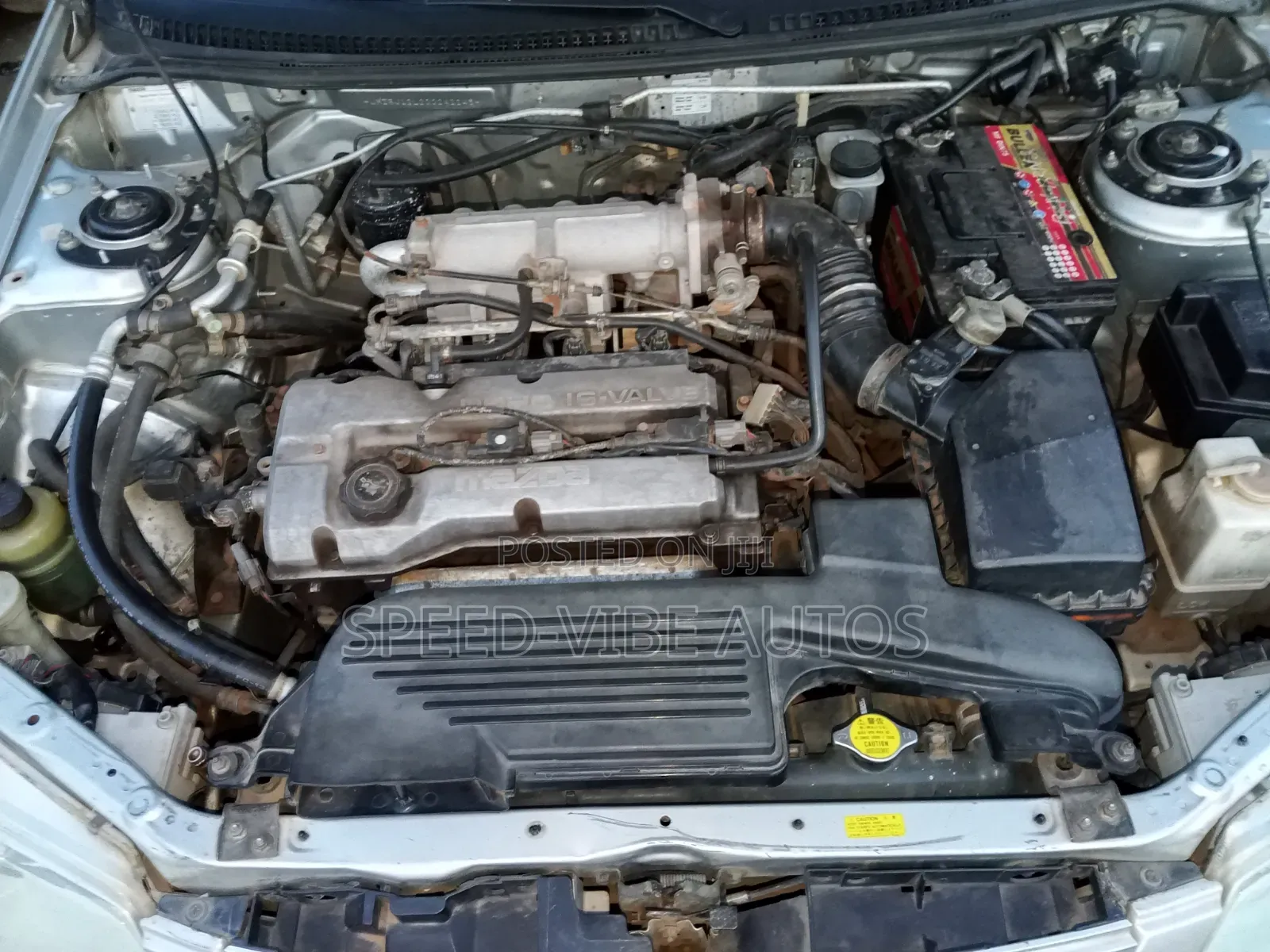 Mazda 323 2000 Silver