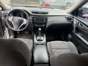 Nissan Rogue SV FWD 2016 Silver