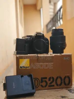 Nikon D5200