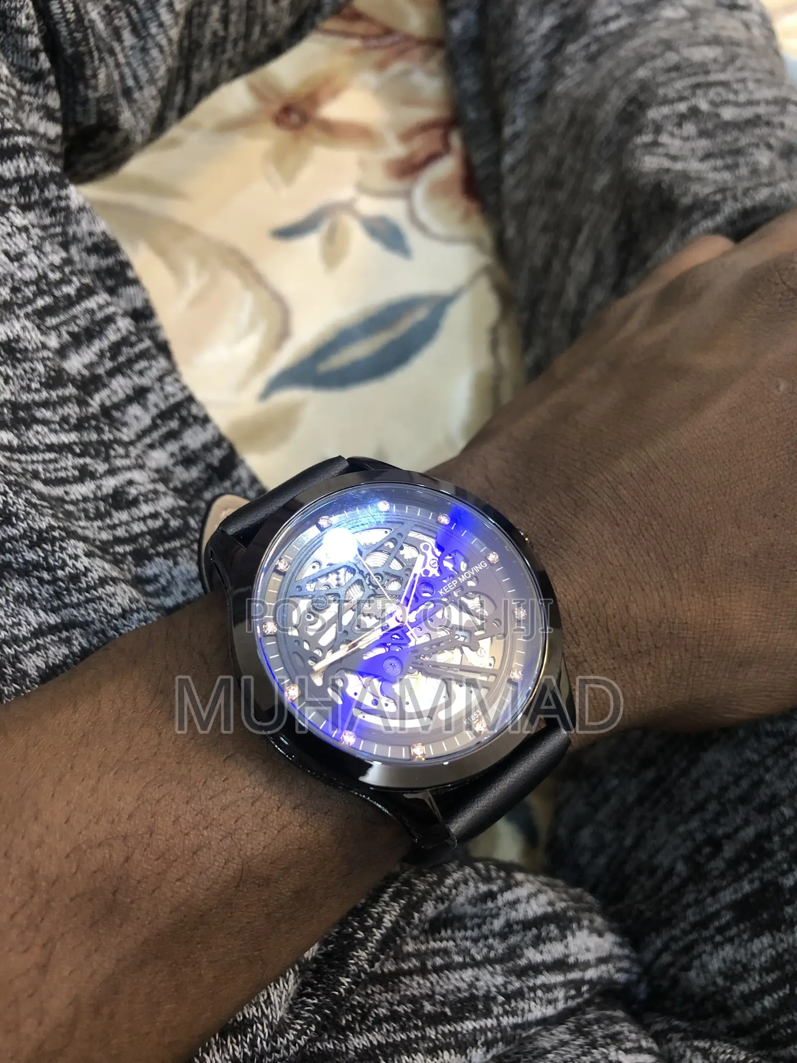 Clean Keep Moving Skeleton Mechanical Wristwatch