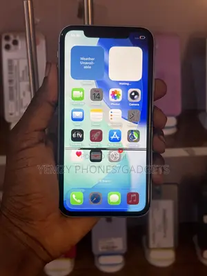 Apple iPhone 11 64 GB Green