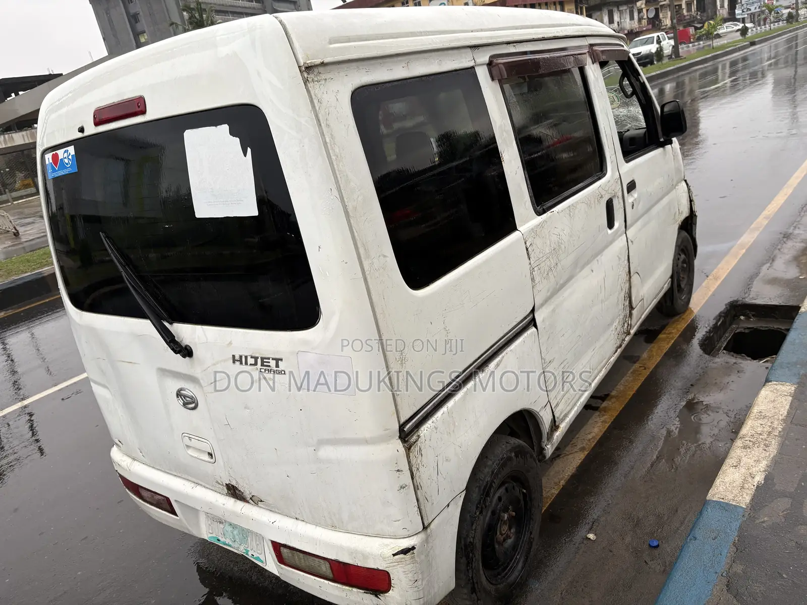 Daihatsu Hijet 2002 White