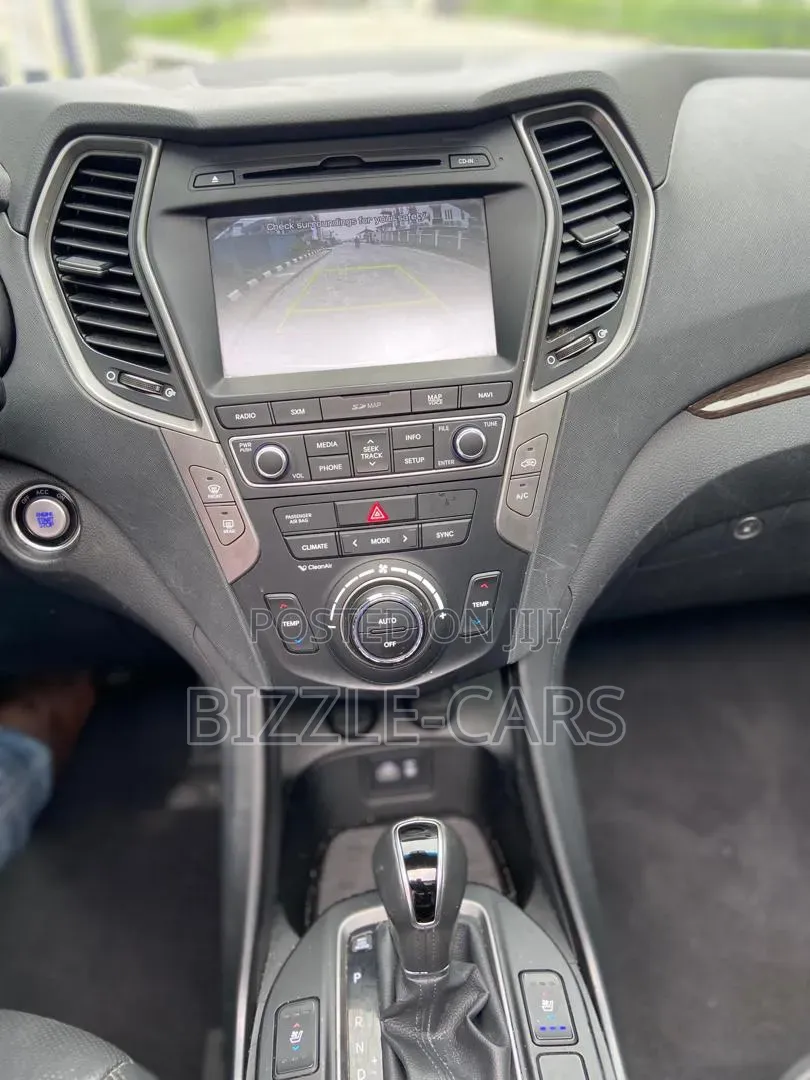 Hyundai Santa Fe 2017 Gray