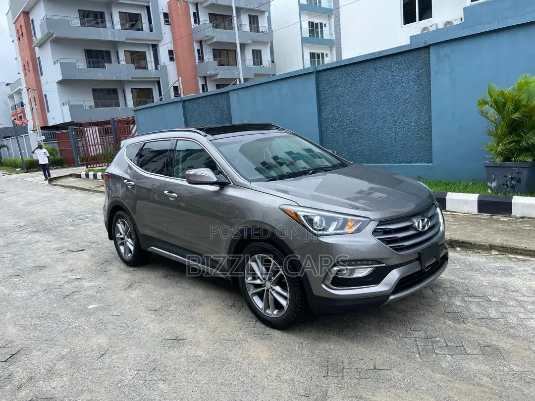 Hyundai Santa Fe 2017 Gray