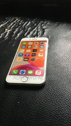 Apple iPhone 8 64 GB White