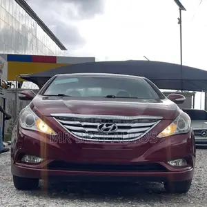 Hyundai Sonata Limited 2.0T Sedan (2.0L 4cyl 6A) 2011 Red