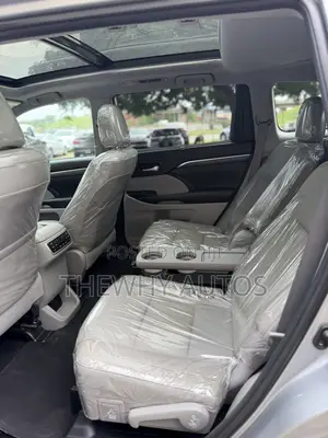 Toyota Highlander Limited Platinum 2019 Silver