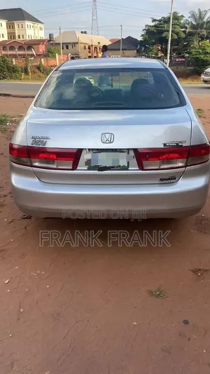 Honda Accord 2004 Silver