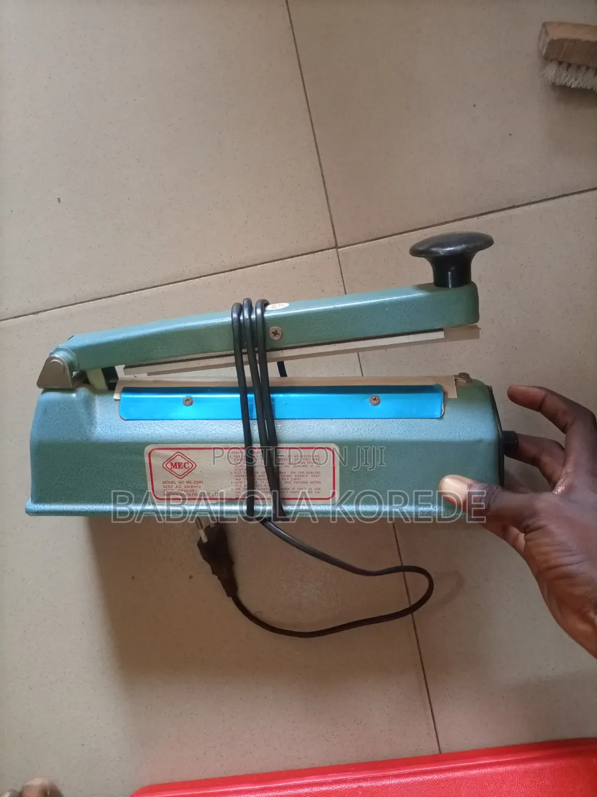Sealing Machine