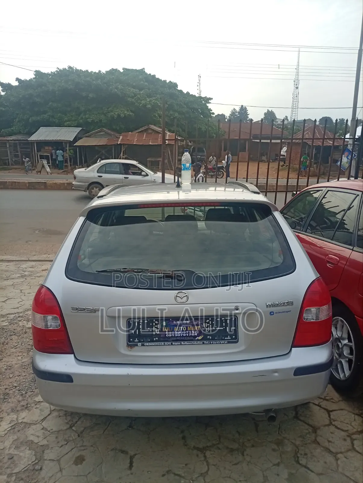 Mazda 323 1999 Silver