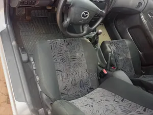 Mazda 323 1999 Silver