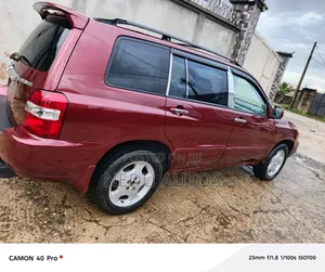 Toyota Highlander 2005 Red