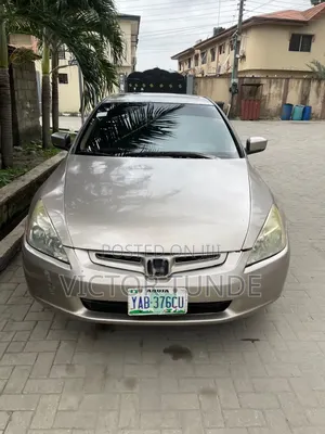 Honda Accord 2003 Gold