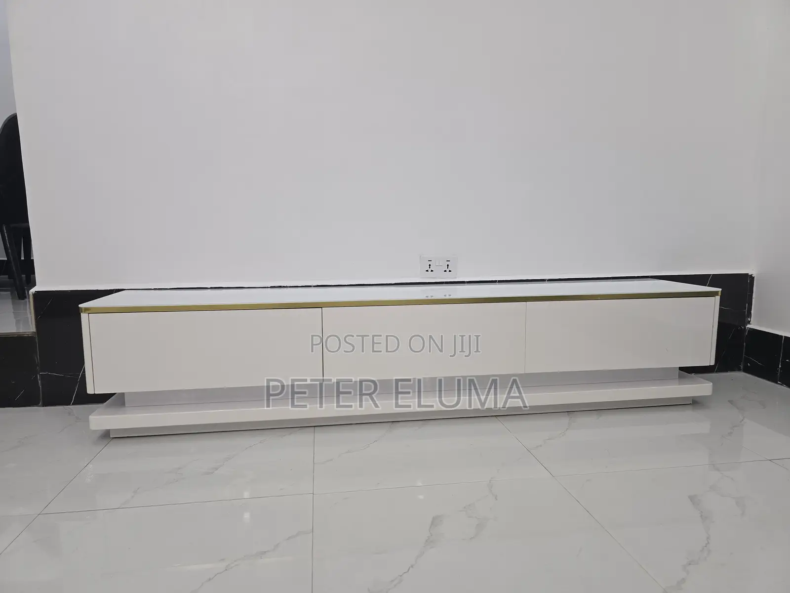 Turkey TV Console