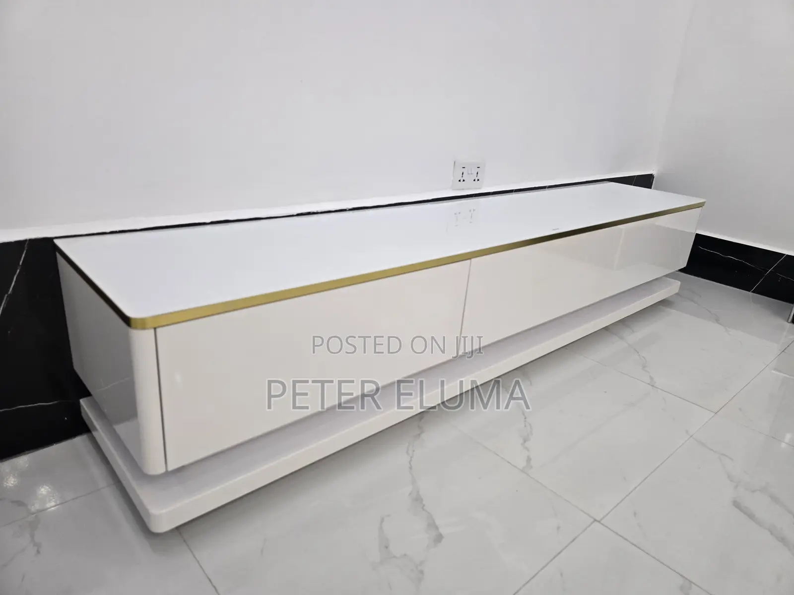 Turkey TV Console