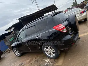 Toyota RAV4 Limited 2011 Black