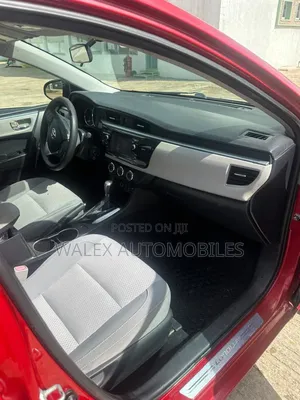 Toyota Corolla 2014 Red
