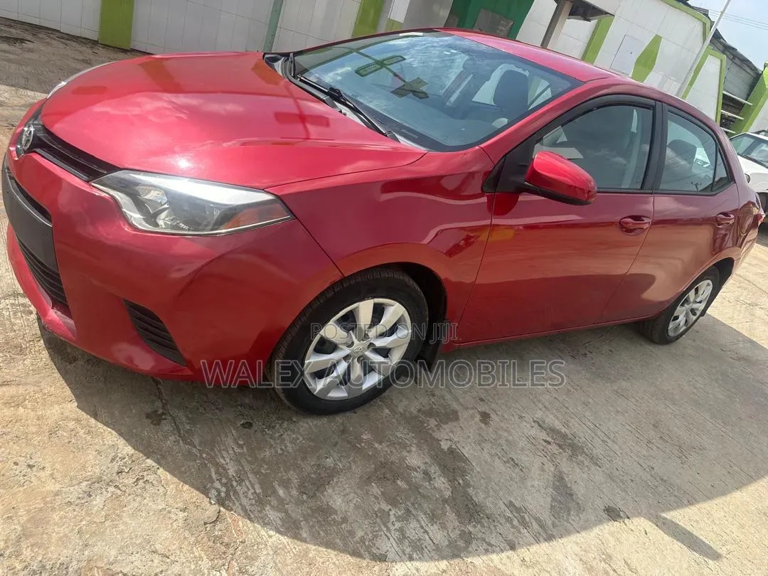Toyota Corolla 2014 Red