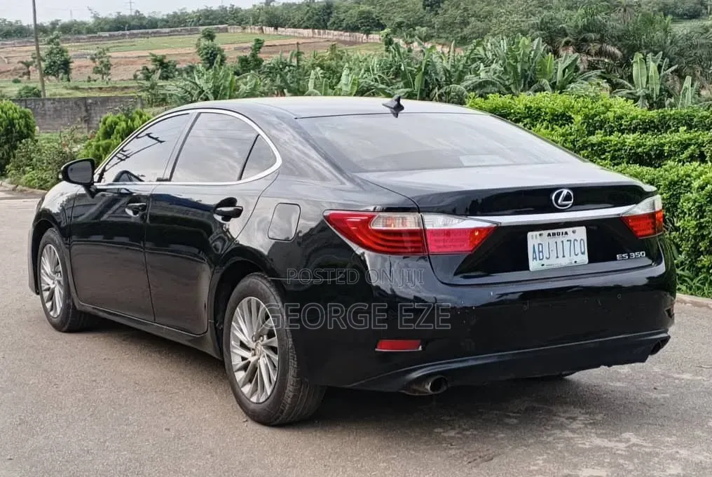 Lexus ES 2014 Black
