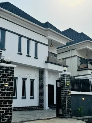 4bdrm Duplex in Lekki Phase 1 for sale