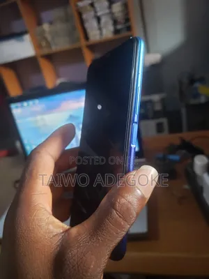 Vivo Y20i 64 GB Blue