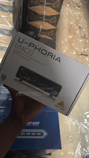 Behringer Umc 22