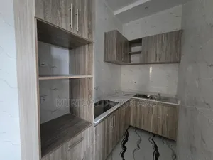2bdrm Apartment in Lekki Phase 1 for rent