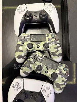 Clean Ps4 With 4 Pads