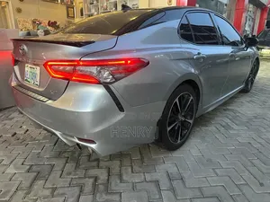 Toyota Camry 2019 Gray